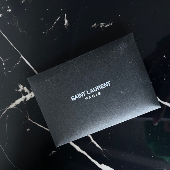 SAINT LAURENT SMALL ENVELOPE IN QUILTED GRAIN DE POUDRE EMBOSSED LEATHER - Picture 6 of 12